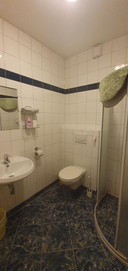 Pod Vinici Hotel Микулов Екстериор снимка