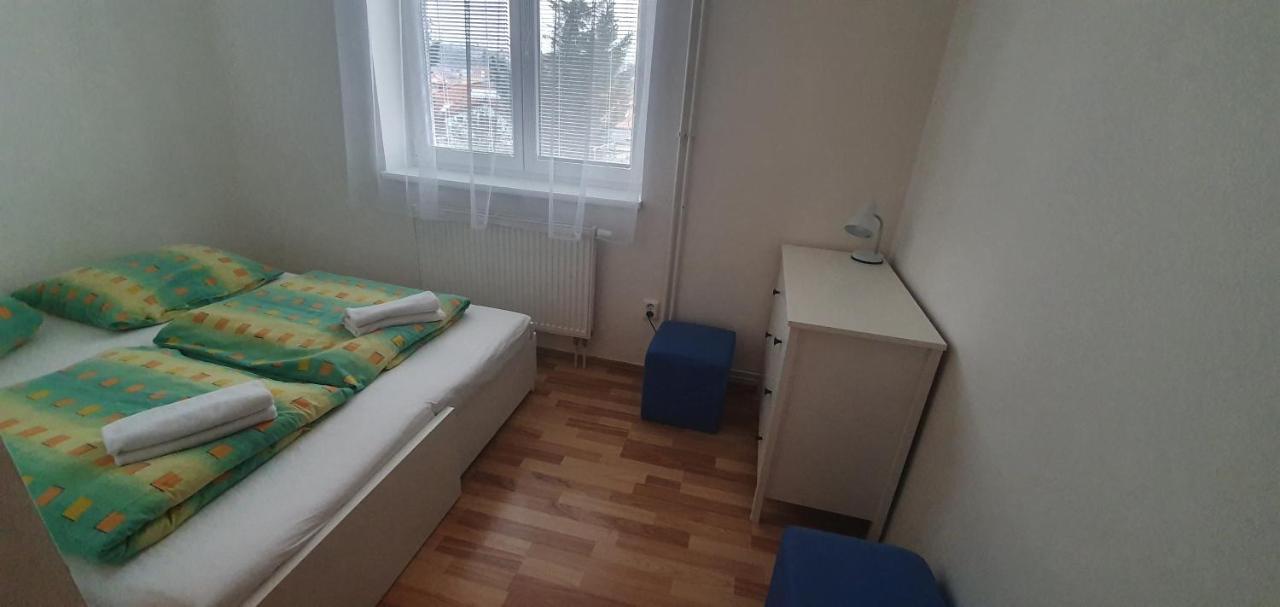 Pod Vinici Hotel Микулов Екстериор снимка