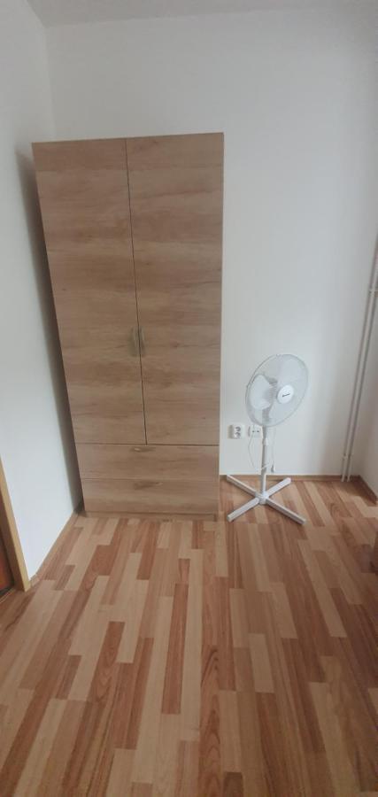 Pod Vinici Hotel Микулов Екстериор снимка