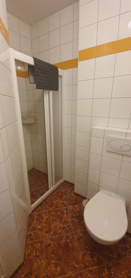 Pod Vinici Hotel Микулов Екстериор снимка